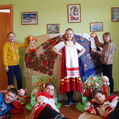 iskra-teatralnye.jpg