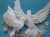 В Подвязьевской библиотеке дети школьного лагеря делают голубей мира