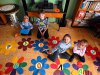 «День знаний за собою в школу манит»